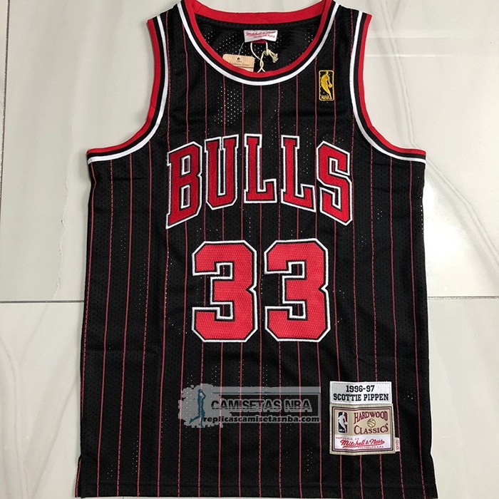 Camiseta Chicago Bulls Scottie Pippen NO 33 Mitchell & Ness 1996-97 Negro